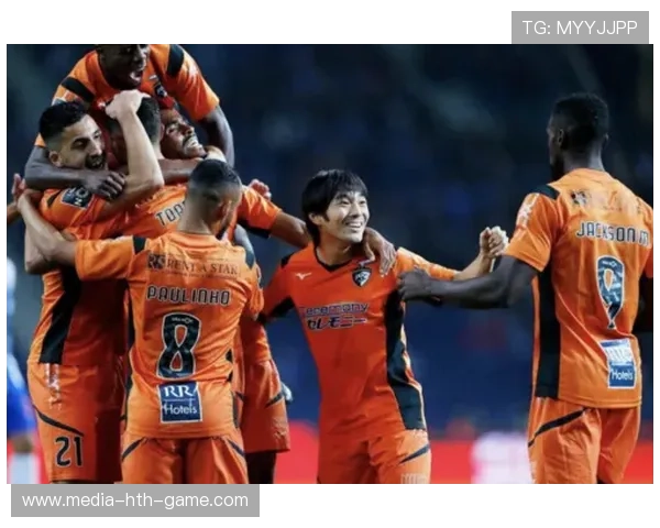 多特蒙德官宣格鲁达正式加盟，身价3500万欧