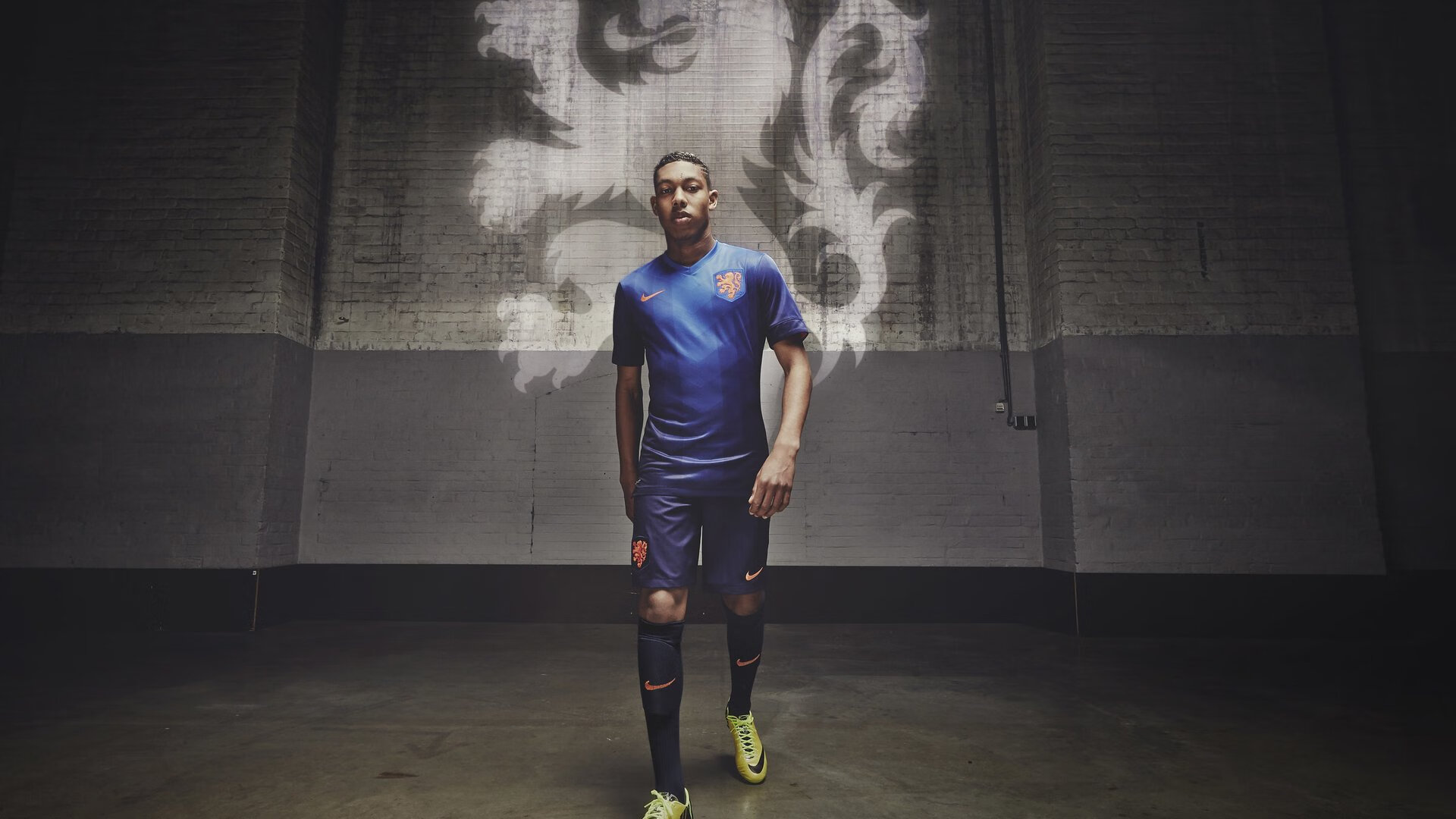 拜仁签下新门将，力保欧冠稳固防线，拜仁新阵容